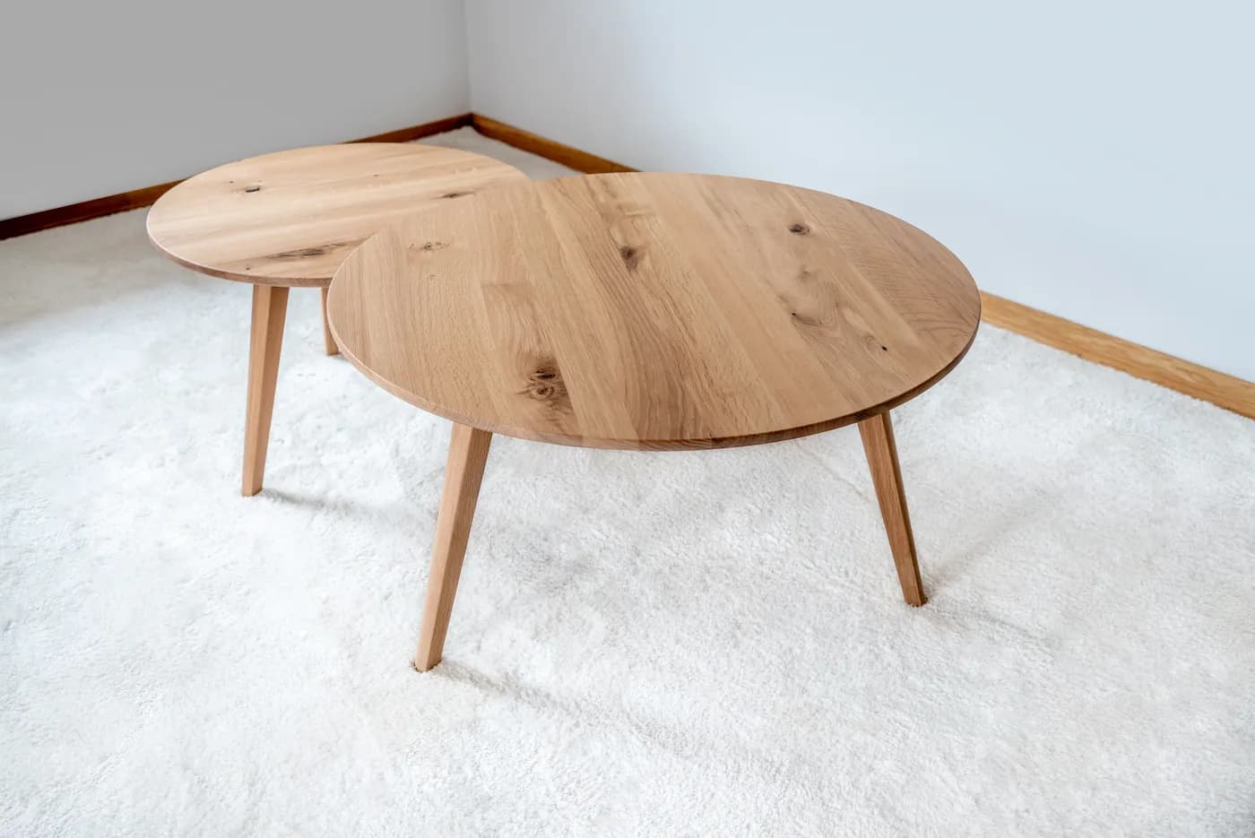 MIAM — Runder Couchtisch Round Club aus massiver Eiche, Bild 2