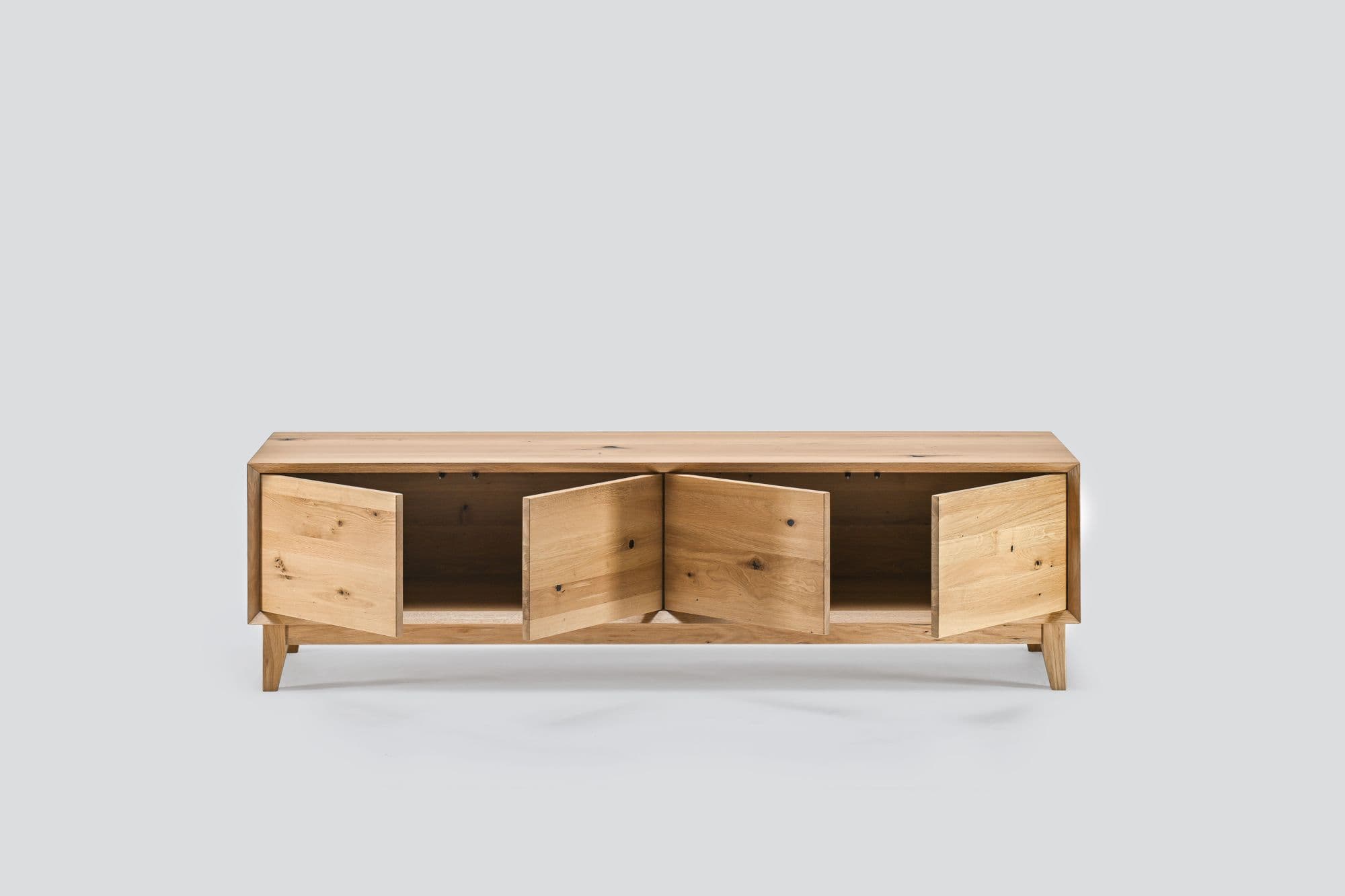 MIAM — Kommode Montis aus massiver Eiche, Bild 3