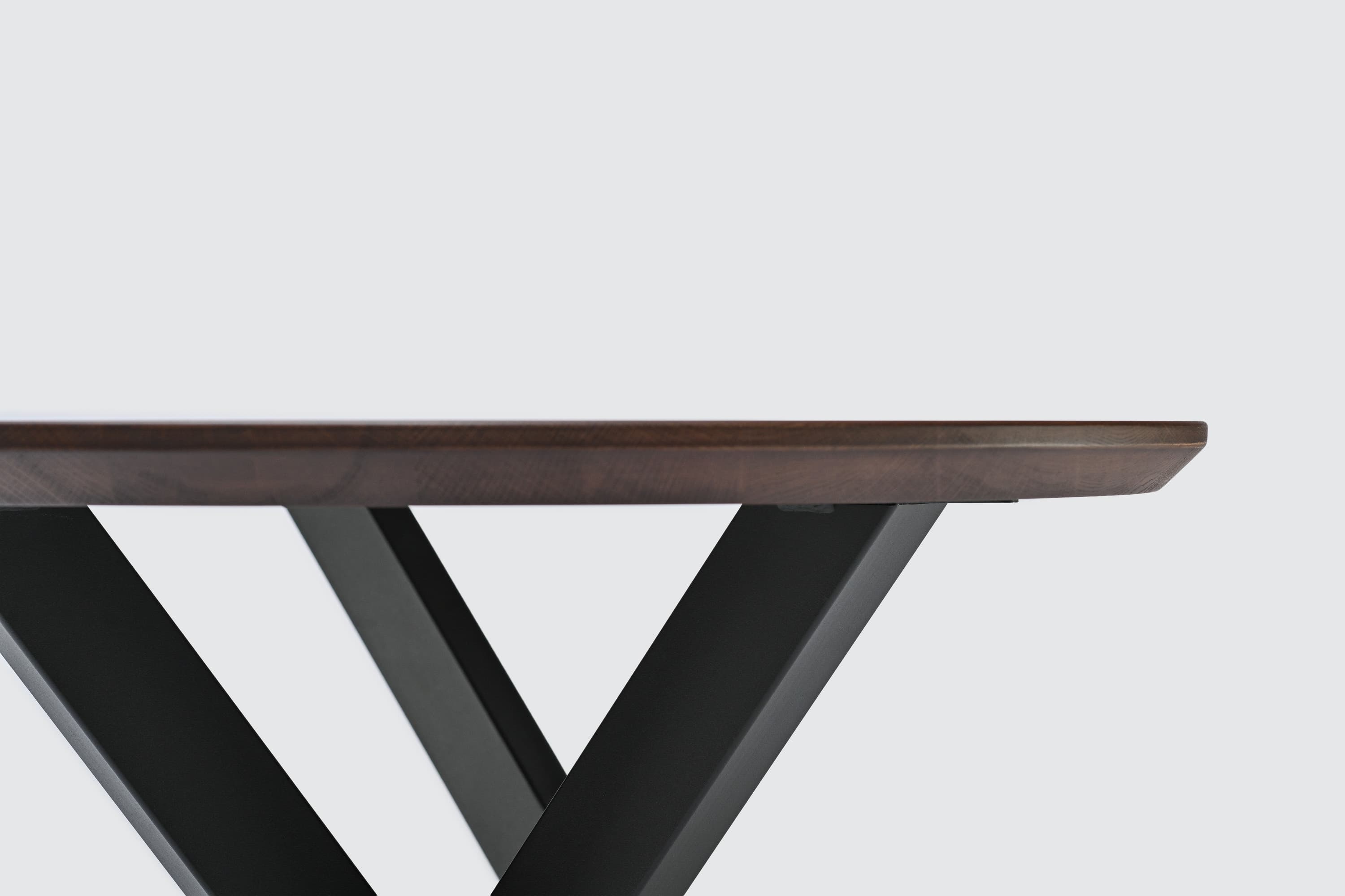 MIAM — Apex dining table in solid oak, image 4
