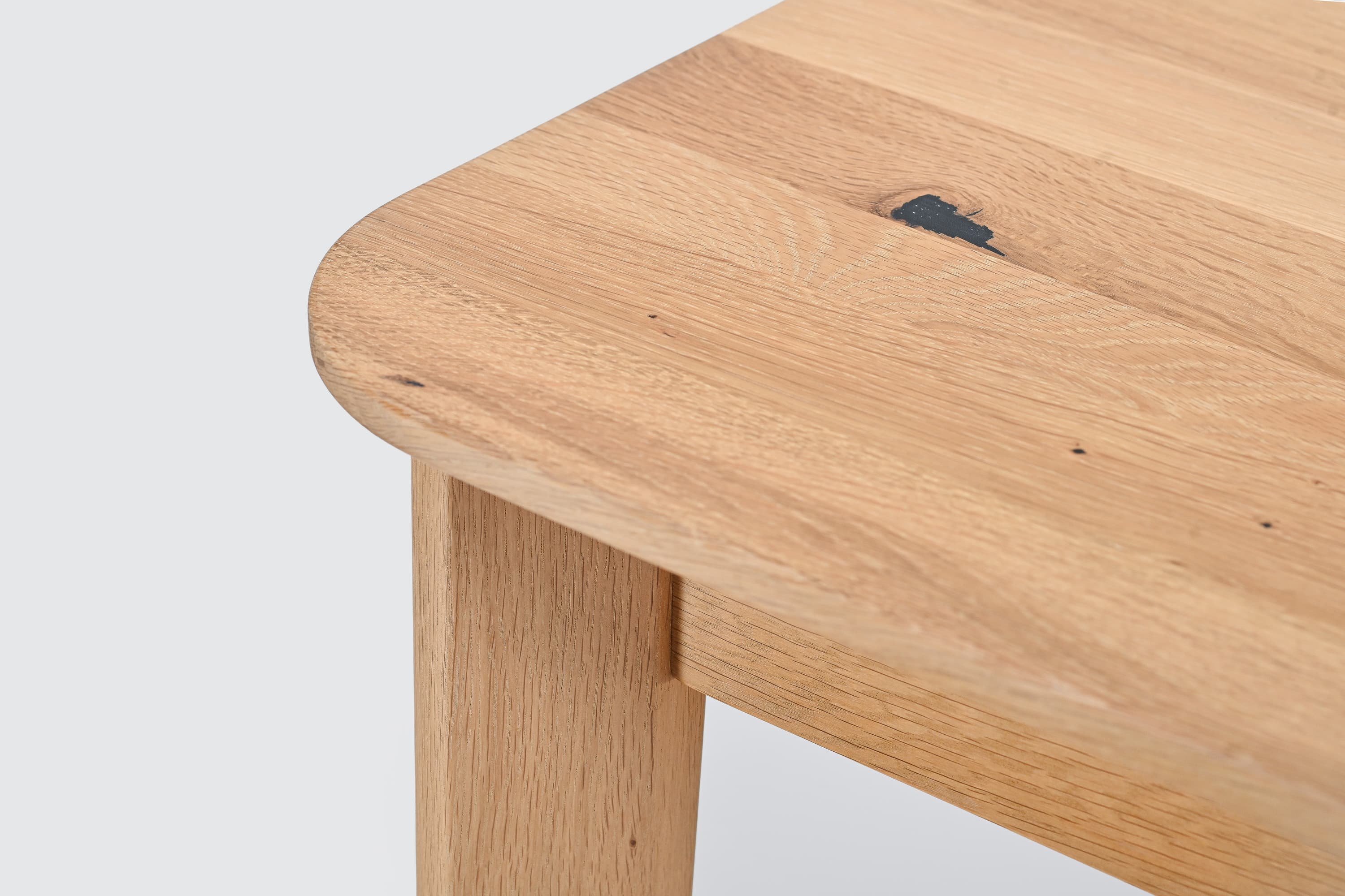 MIAM — Oval Classic dining table in solid oak, image 4